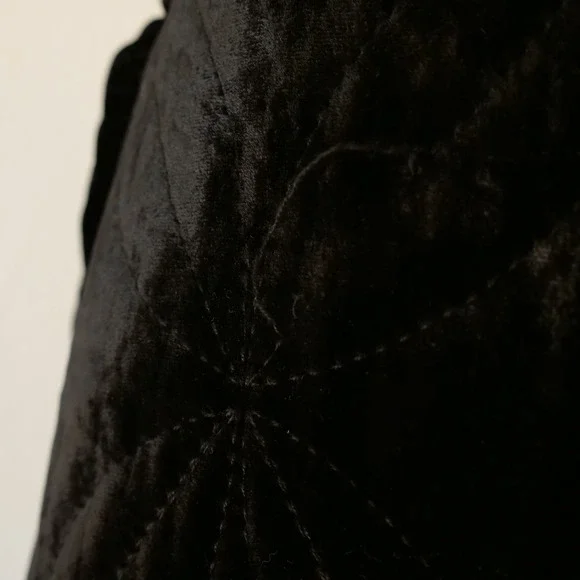 Gorgeous 90s GHOST quilted black velvet maxi skirt - Picture 7 of 8